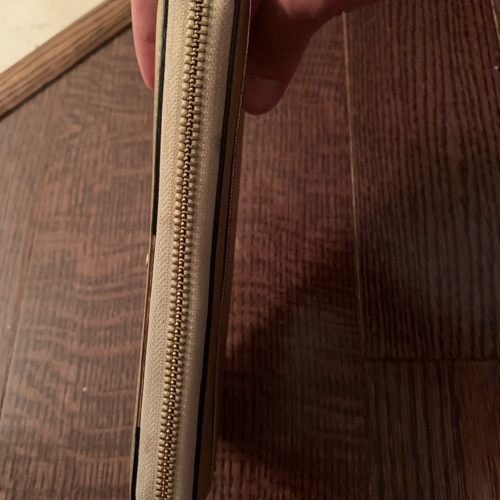 Kate Spade wallet - Picture 6 of 14